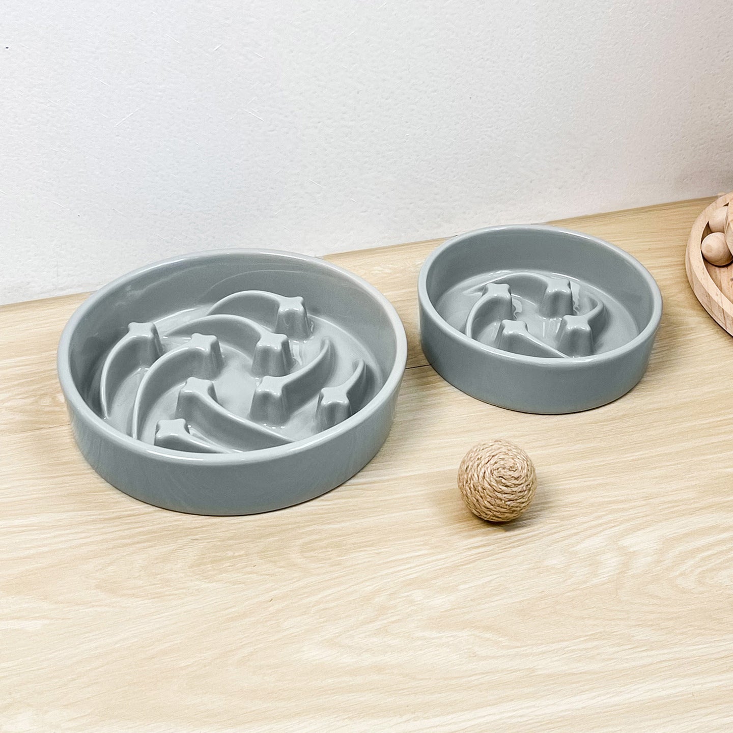 Slow-Eating Ceramic Pet Bowl